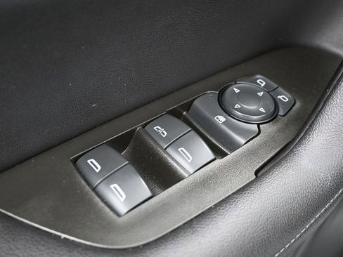 Used 2022 Chevrolet Blazer LT FWD image 27