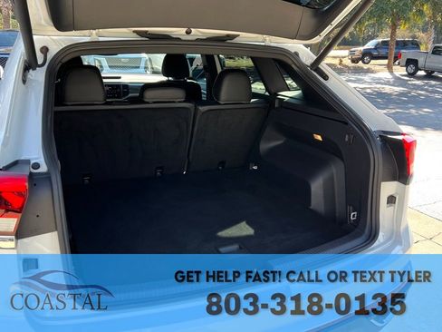 Used 2021 Volkswagen Atlas Cross Sport SE image 22