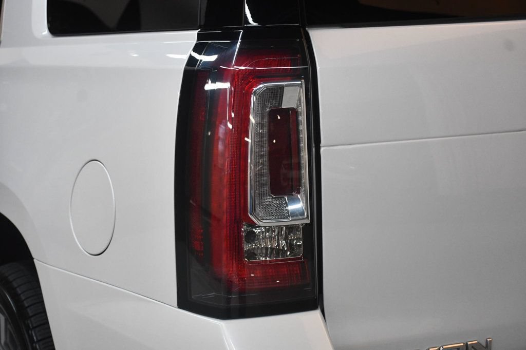 Used 2018 GMC Yukon Denali w/ Denali Ultimate Package AWD/4WD image 13