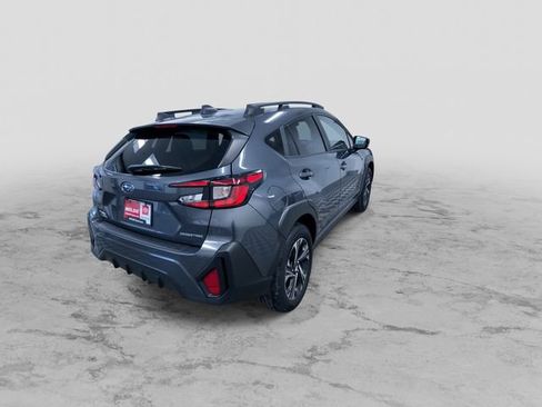 Used 2024 Subaru Crosstrek 2.0i Premium image 10