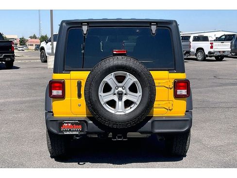 Used 2018 Jeep Wrangler Unlimited Sport S AWD/4WD image 4