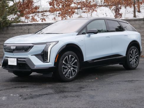 Certified 2025 Cadillac Optiq Sport 1 w/ LPO, Floor Liner Package image 1