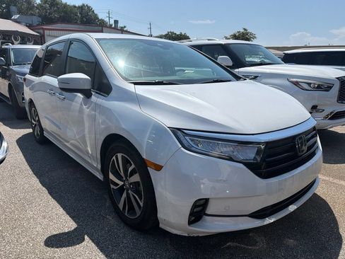 Used 2022 Honda Odyssey Touring image 2