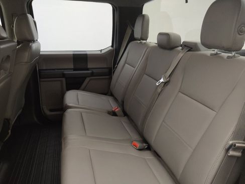 Used 2016 Ford F150 XL w/ Equipment Group 101A Mid AWD/4WD image 18