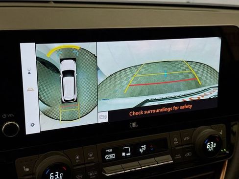 Used 2024 Toyota Grand Highlander AWD Hybrid image 14