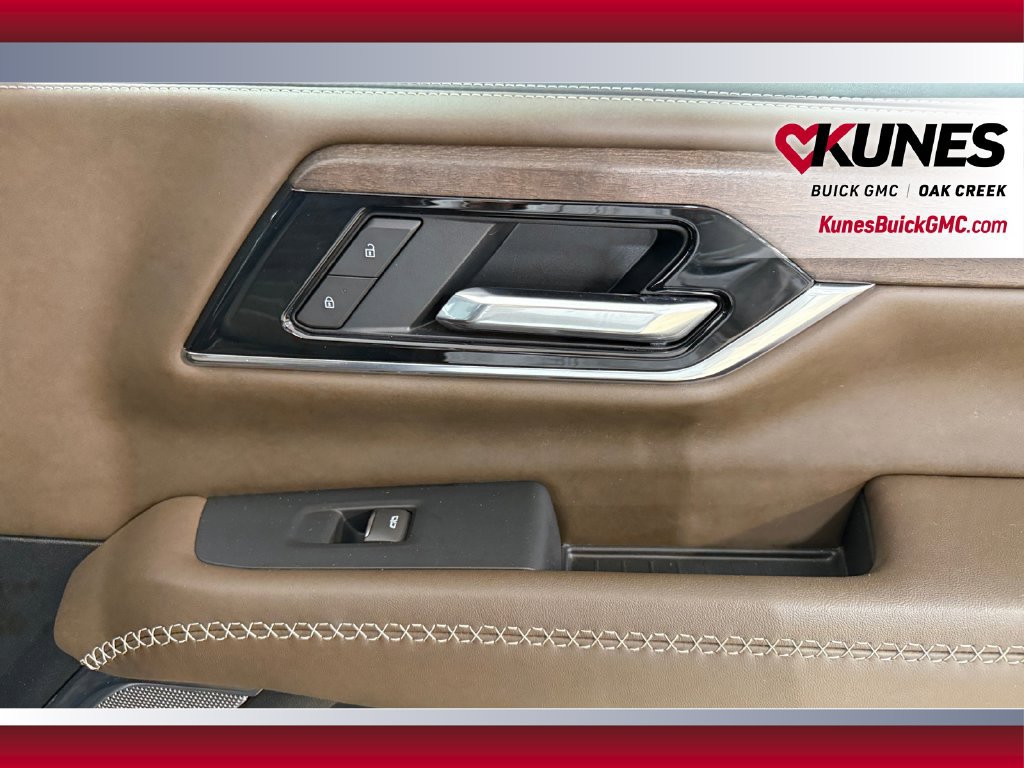 Used 2025 GMC Yukon Denali Ultimate w/ LPO, Floor Liner Package AWD/4WD image 39