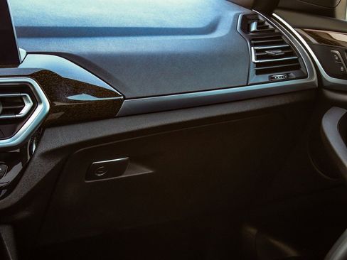 Used 2022 BMW X3 xDrive30i w/ Convenience Package image 17