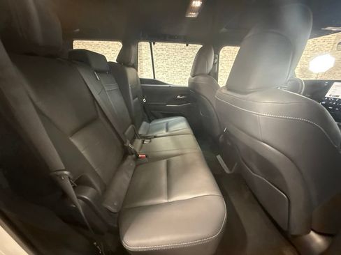 Used 2024 Lexus GX 550 w/ Cold Area Package AWD/4WD image 13