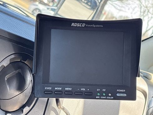 Used 2015 Ford E-350 and Econoline 350 Super Duty image 26