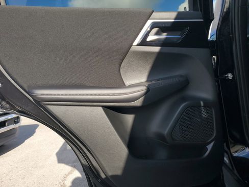 Used 2024 Mitsubishi Outlander ES image 29