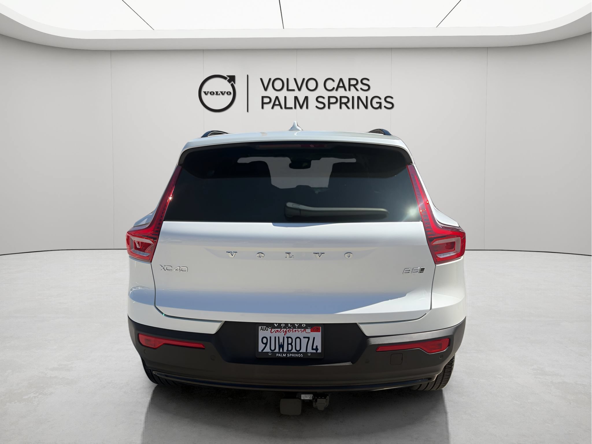 Used 2025 Volvo XC40 B5 Ultra AWD/4WD image 5