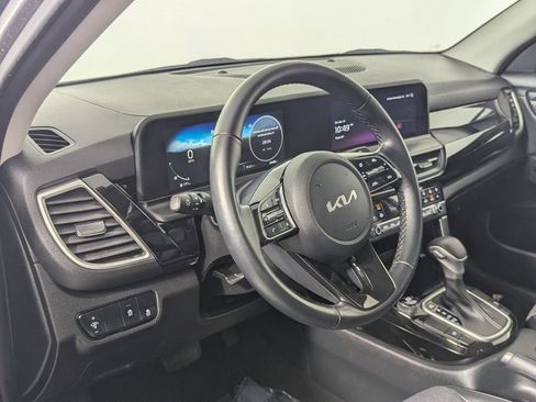 Used 2024 Kia Seltos S image 11