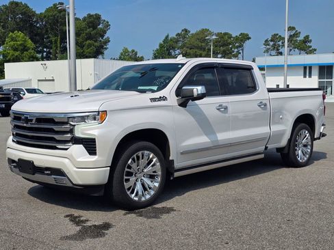 Certified 2023 Chevrolet Silverado 1500 High Country w/ High Country Premium Package AWD/4WD image 7