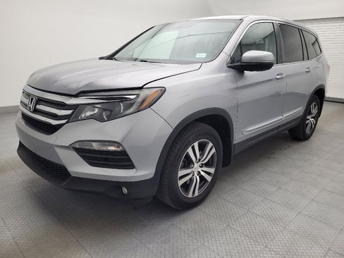 Used 2017 Honda Pilot EX image 2