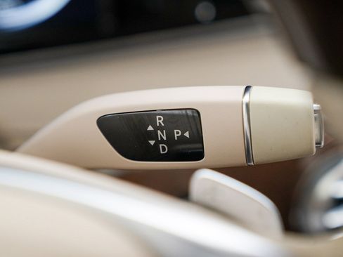 Used 2015 Mercedes-Benz S 550 Sedan image 25