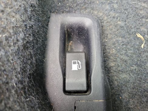 Used 2018 Subaru Forester 2.5i Premium w/ All-Weather Package image 20