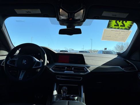Used 2022 BMW X6 xDrive40i w/ M Sport Package image 15