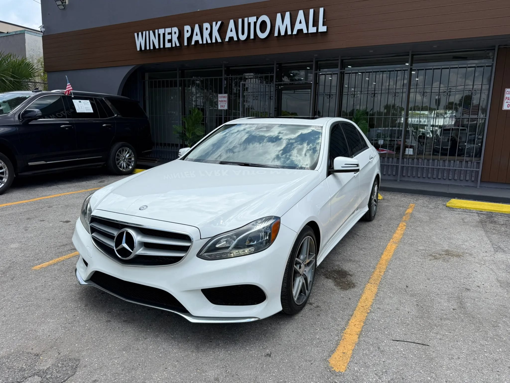 Used 2015 Mercedes-Benz E 350 Sedan image 1