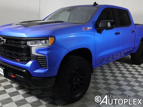 Used 2025 Chevrolet Silverado 1500 LT Trail Boss w/ LT Trail Boss Premium Package AWD/4WD image 12
