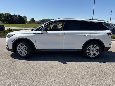 Used 2023 Lincoln Corsair FWD image 4