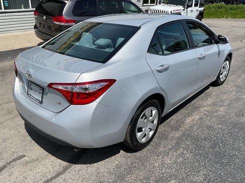 Used 2015 Toyota Corolla LE FWD image 9