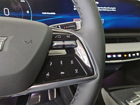 New 2025 Cadillac Optiq Sport 1 image 18