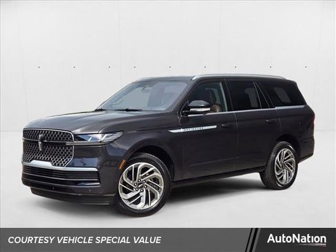 New 2025 Lincoln Navigator Reserve image 1
