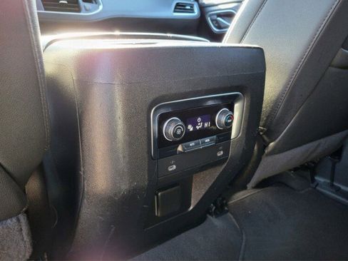 Used 2024 Chevrolet Tahoe LT image 31