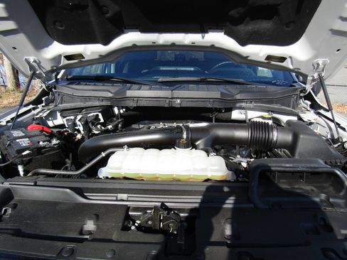 Used 2024 Ford F150 XLT image 32