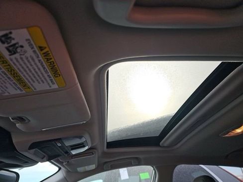 Used 2024 Subaru Crosstrek 2.0i Premium image 15