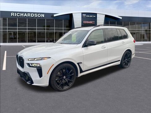 Used 2023 BMW X7 M60i w/ Executive Package image 33