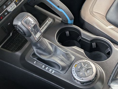 Used 2023 Ford Bronco Wildtrak image 28