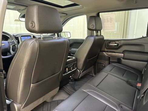 Used 2020 Chevrolet Silverado 1500 LTZ w/ LTZ Plus Package image 19