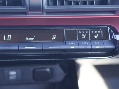 Used 2023 Toyota Prius Prime Premium image 29