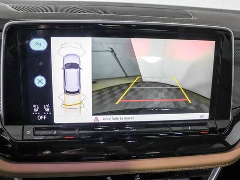 New 2026 Volkswagen Atlas Cross Sport SEL image 6