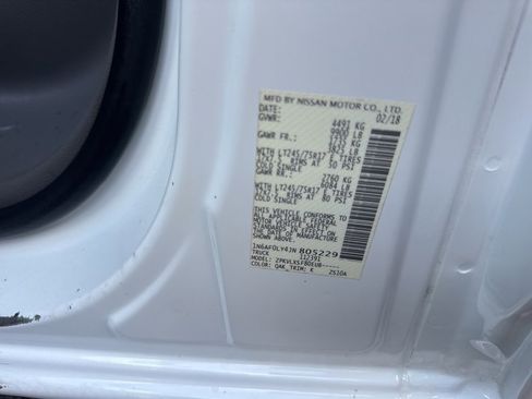 Used 2018 Nissan NV 3500 SV image 37
