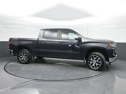 Used 2023 Chevrolet Silverado 1500 LT image 3