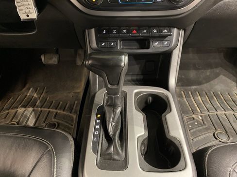 Used 2018 Chevrolet Colorado ZR2 image 18
