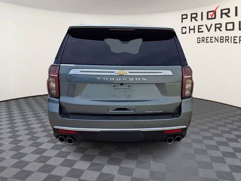 Used 2023 Chevrolet Suburban Premier RWD image 7