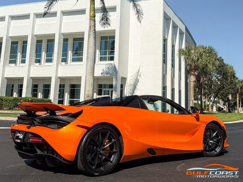Used 2022 McLaren 720S Spider image 62