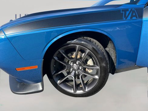 Used 2022 Dodge Challenger R/T w/ T/A Package image 19