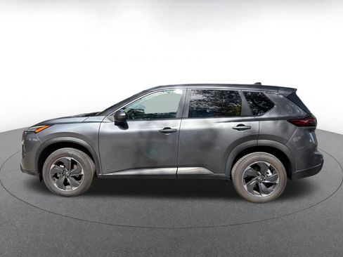 Used 2025 Nissan Rogue SV FWD image 8