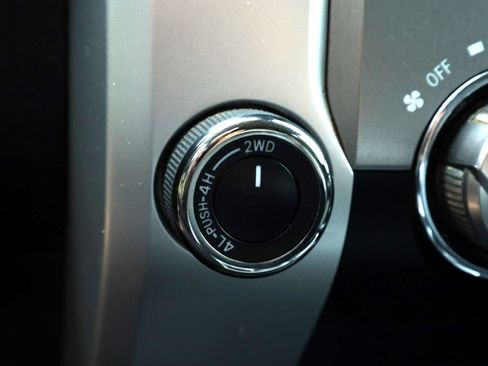 Used 2018 Toyota Tundra SR5 image 38