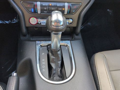 Used 2016 Ford Mustang Premium image 16