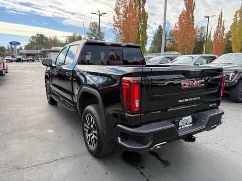 Used 2022 GMC Sierra 1500 AT4 w/ AT4 Premium Package image 8