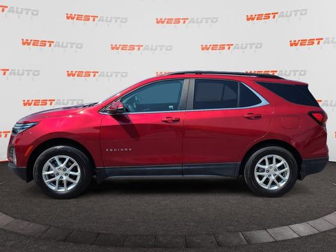 Used 2024 Chevrolet Equinox LT AWD/4WD image 2