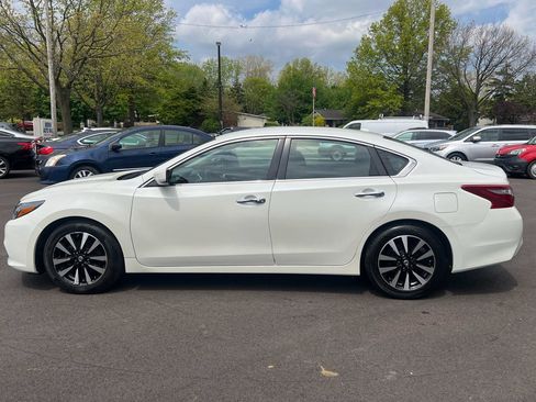 Used 2018 Nissan Altima 2.5 SV FWD image 14