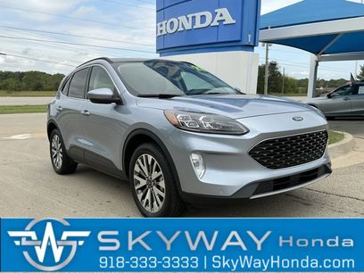 Used 2022 Ford Escape Titanium w/ Class II Trailer Tow Package