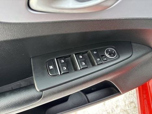 Used 2022 Kia Forte LXS image 14