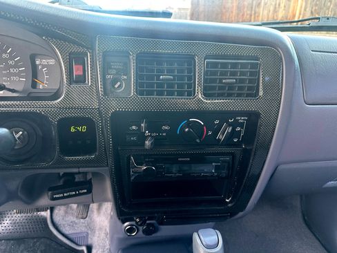 Used 1999 Toyota Tacoma 4x4 Xtracab V6 image 26